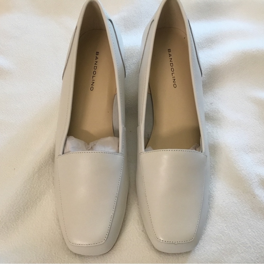 Bandolino loafers